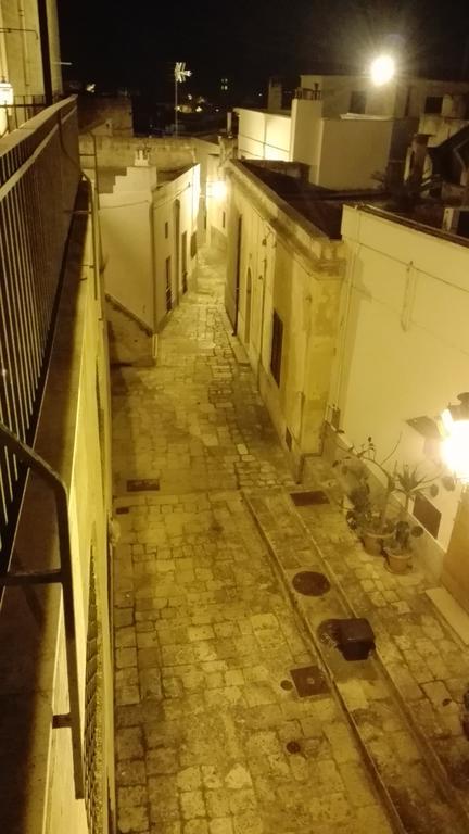 Domusfrumenti Oria  Rum bild