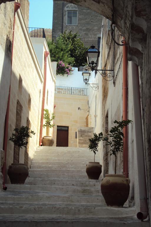 Domusfrumenti Oria  Rum bild